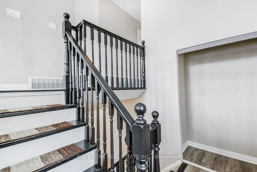 Photo 7 of 545 Trico Drive, Cambridge — HOMEH