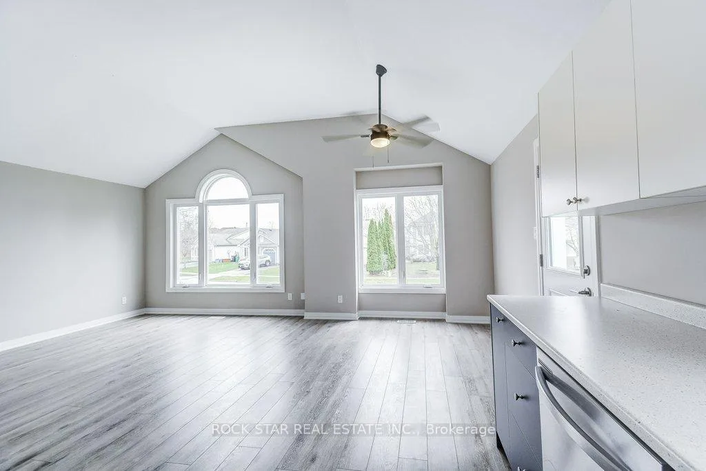 Photo 10 of 545 Trico Drive, Cambridge — HOMEH