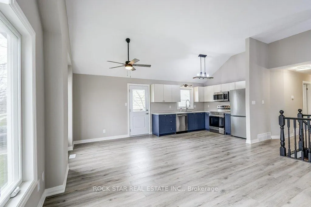 Photo 11 of 545 Trico Drive, Cambridge — HOMEH