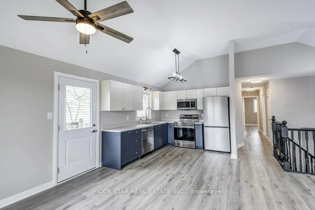 Photo 12 of 545 Trico Drive, Cambridge — HOMEH