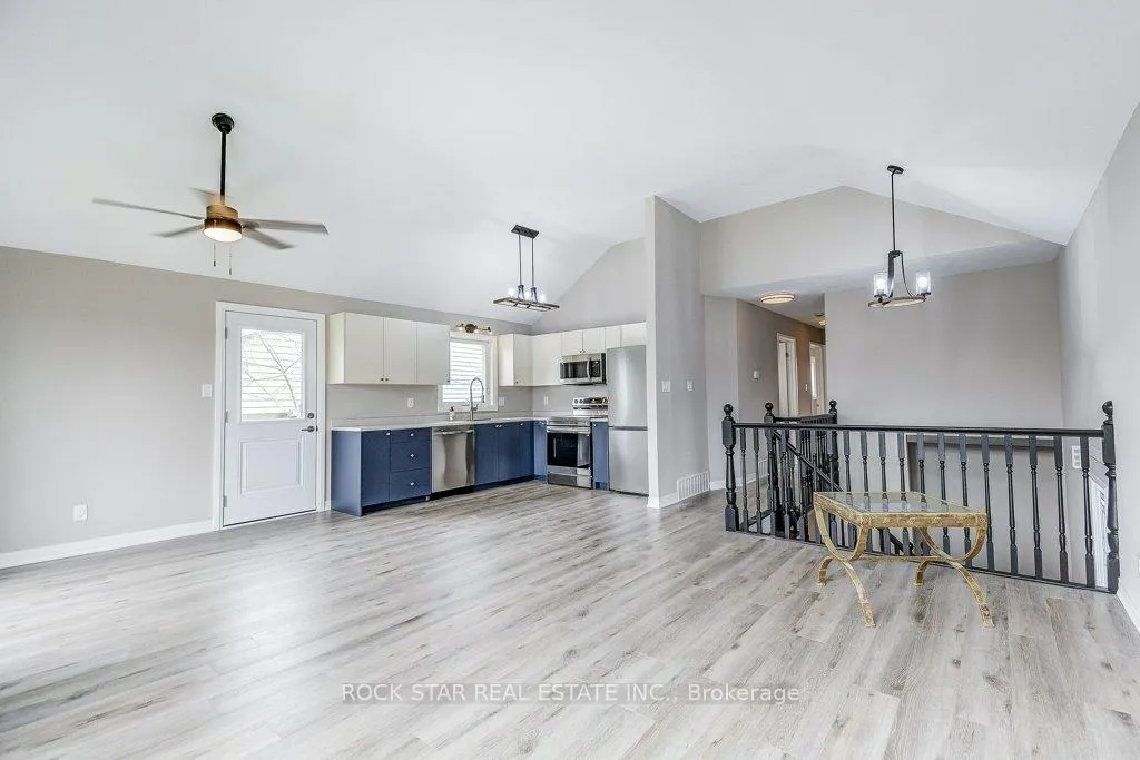 Photo 14 of 545 Trico Drive, Cambridge — HOMEH