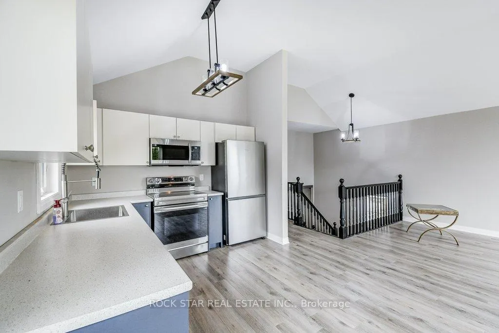 Photo 17 of 545 Trico Drive, Cambridge — HOMEH