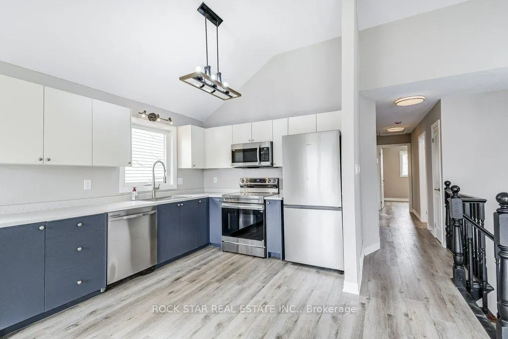 Photo 19 of 545 Trico Drive, Cambridge — HOMEH