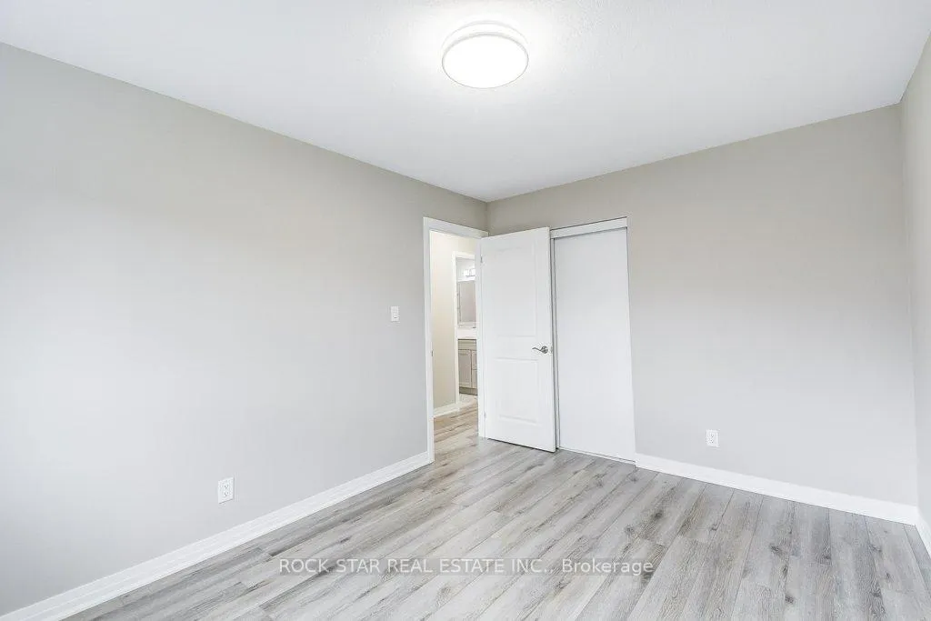 Photo 28 of 545 Trico Drive, Cambridge — HOMEH