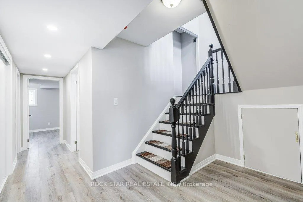 Photo 29 of 545 Trico Drive, Cambridge — HOMEH