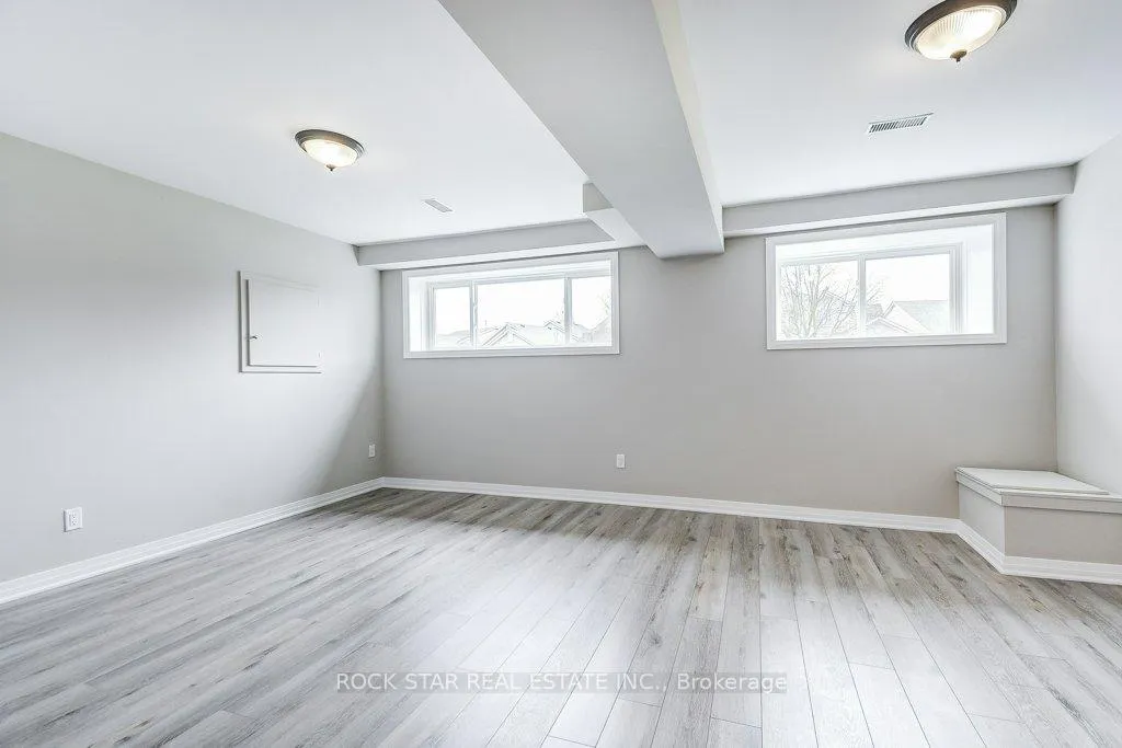 Photo 30 of 545 Trico Drive, Cambridge — HOMEH