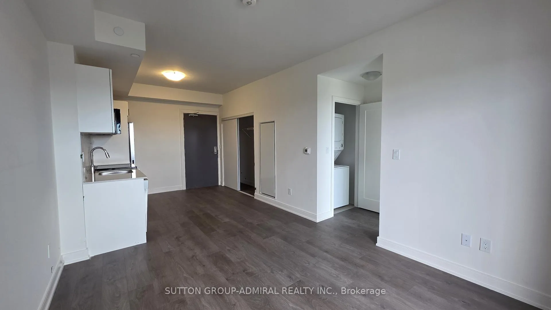 Photo 10 of Unit B1311, 715 Davis Drive, Newmarket, Huron Heights-Leslie Valley — HOMEH