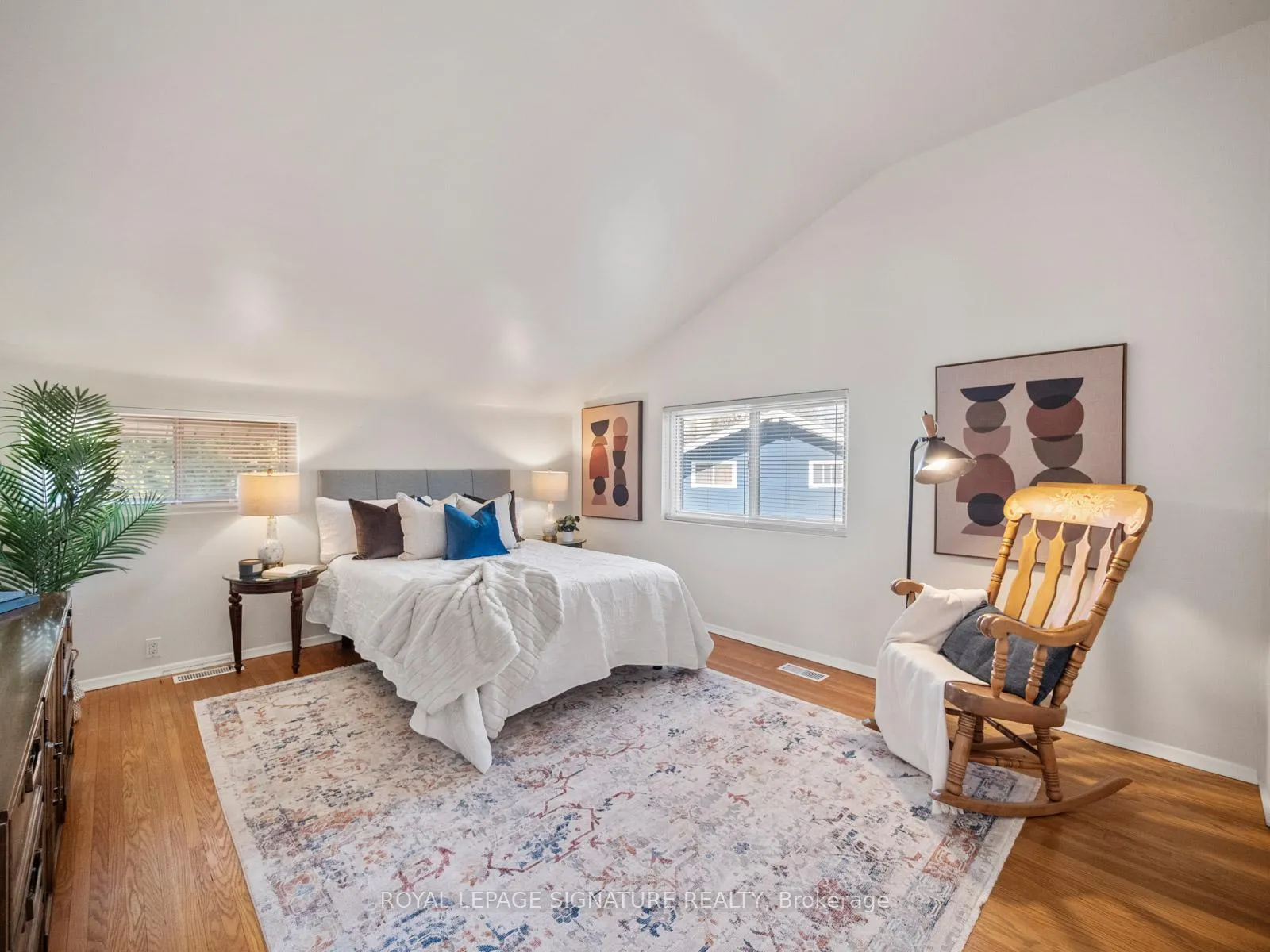 Photo 25 of 27 Madras Crescent, Scarborough, Morningside — HOMEH