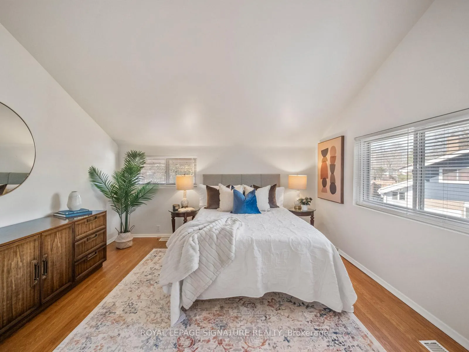 Photo 26 of 27 Madras Crescent, Scarborough, Morningside — HOMEH