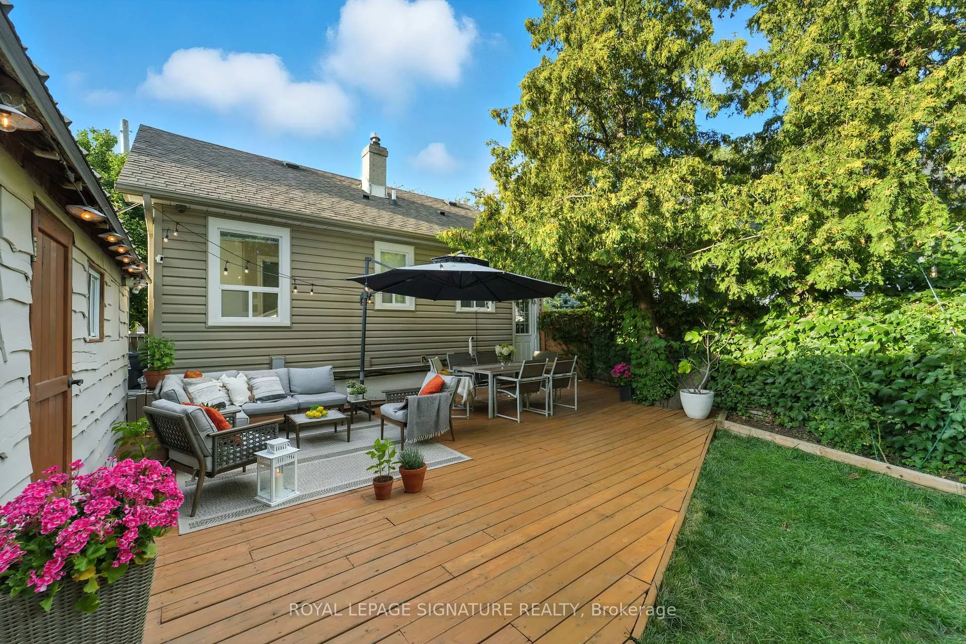 Photo 22 of 33 Cochrane Drive, Etobicoke, Stonegate-Queensway — HOMEH