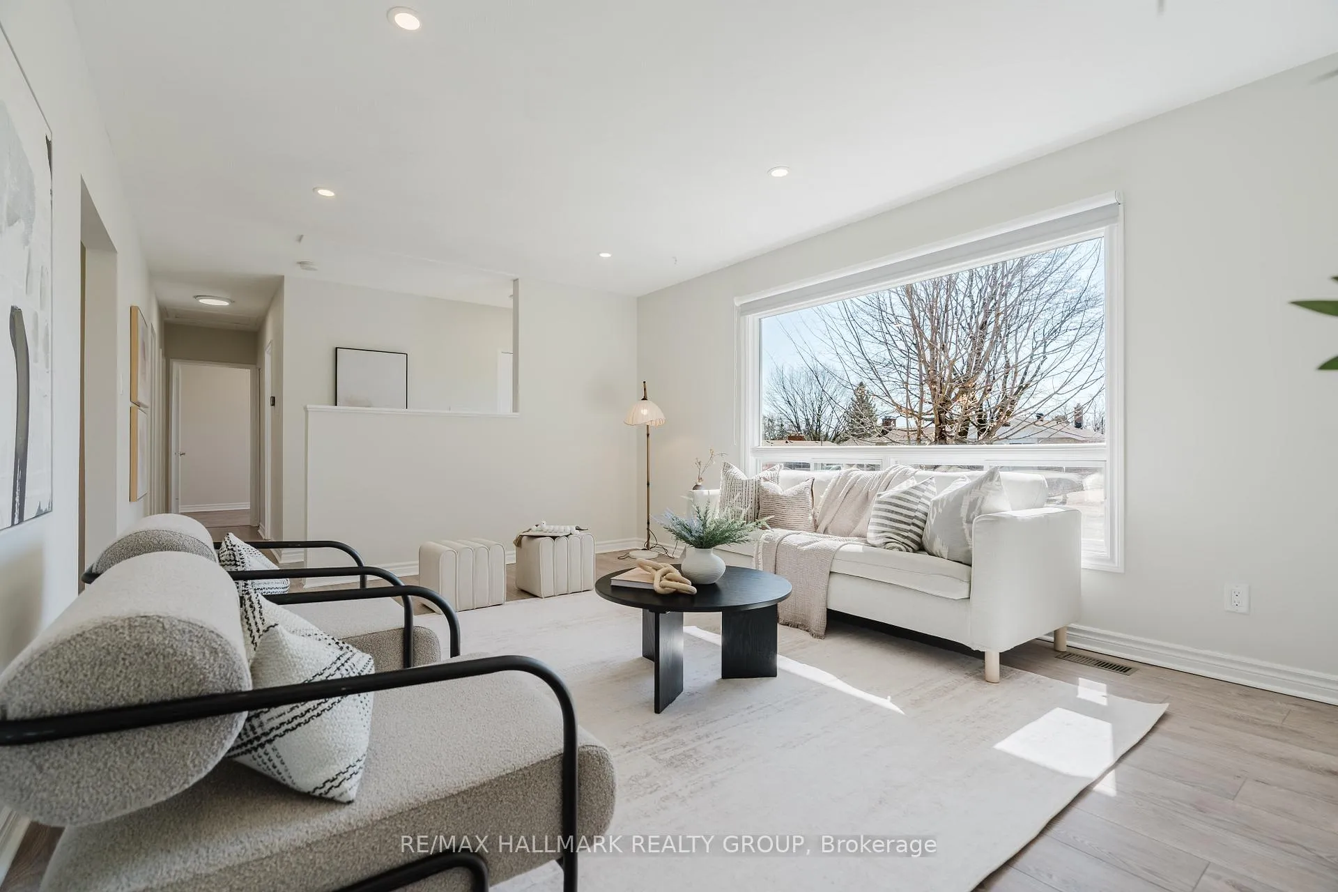 Photo 6 of 17 Wolmsley Crescent, Ottawa, Meadowlands/Crestview — HOMEH