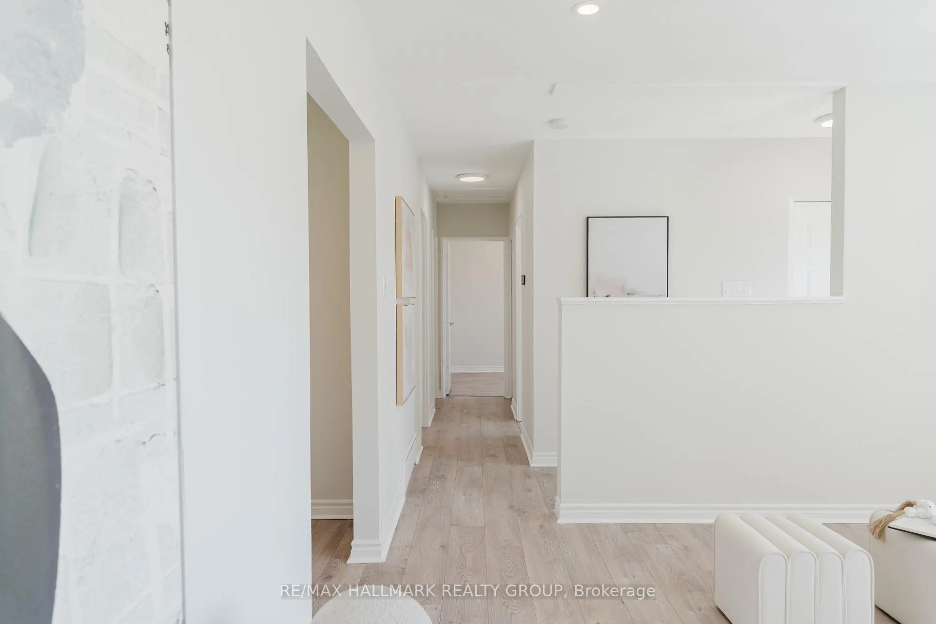 Photo 8 of 17 Wolmsley Crescent, Ottawa, Meadowlands/Crestview — HOMEH