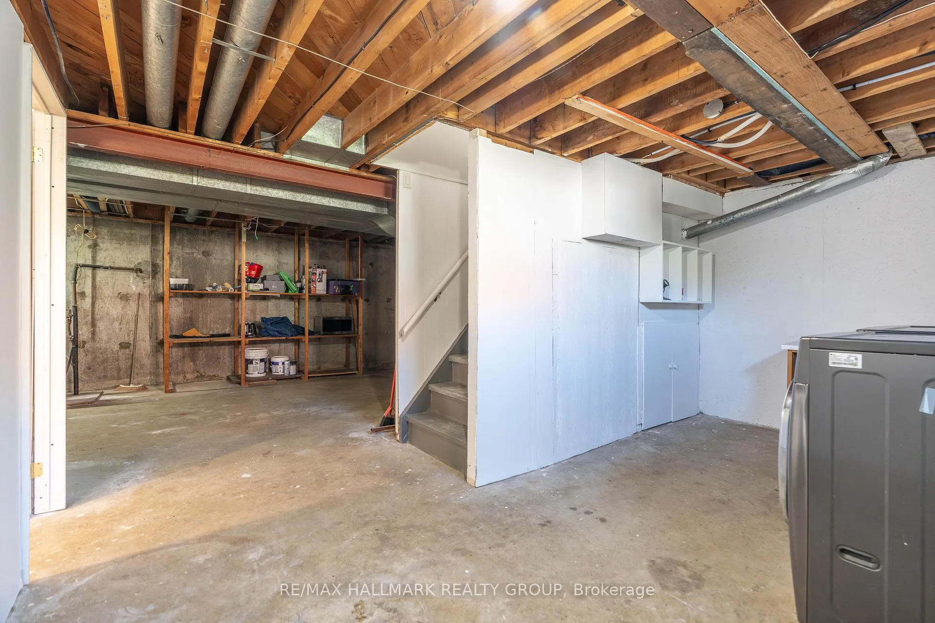 Photo 38 of 17 Wolmsley Crescent, Ottawa, Meadowlands/Crestview — HOMEH