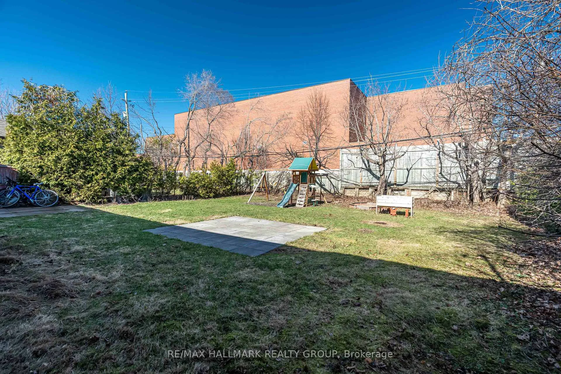 Photo 40 of 17 Wolmsley Crescent, Ottawa, Meadowlands/Crestview — HOMEH
