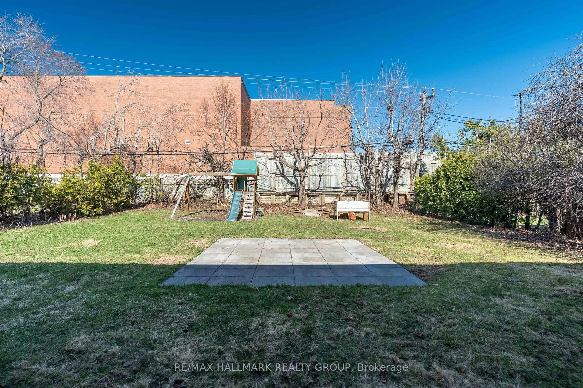 Photo 41 of 17 Wolmsley Crescent, Ottawa, Meadowlands/Crestview — HOMEH