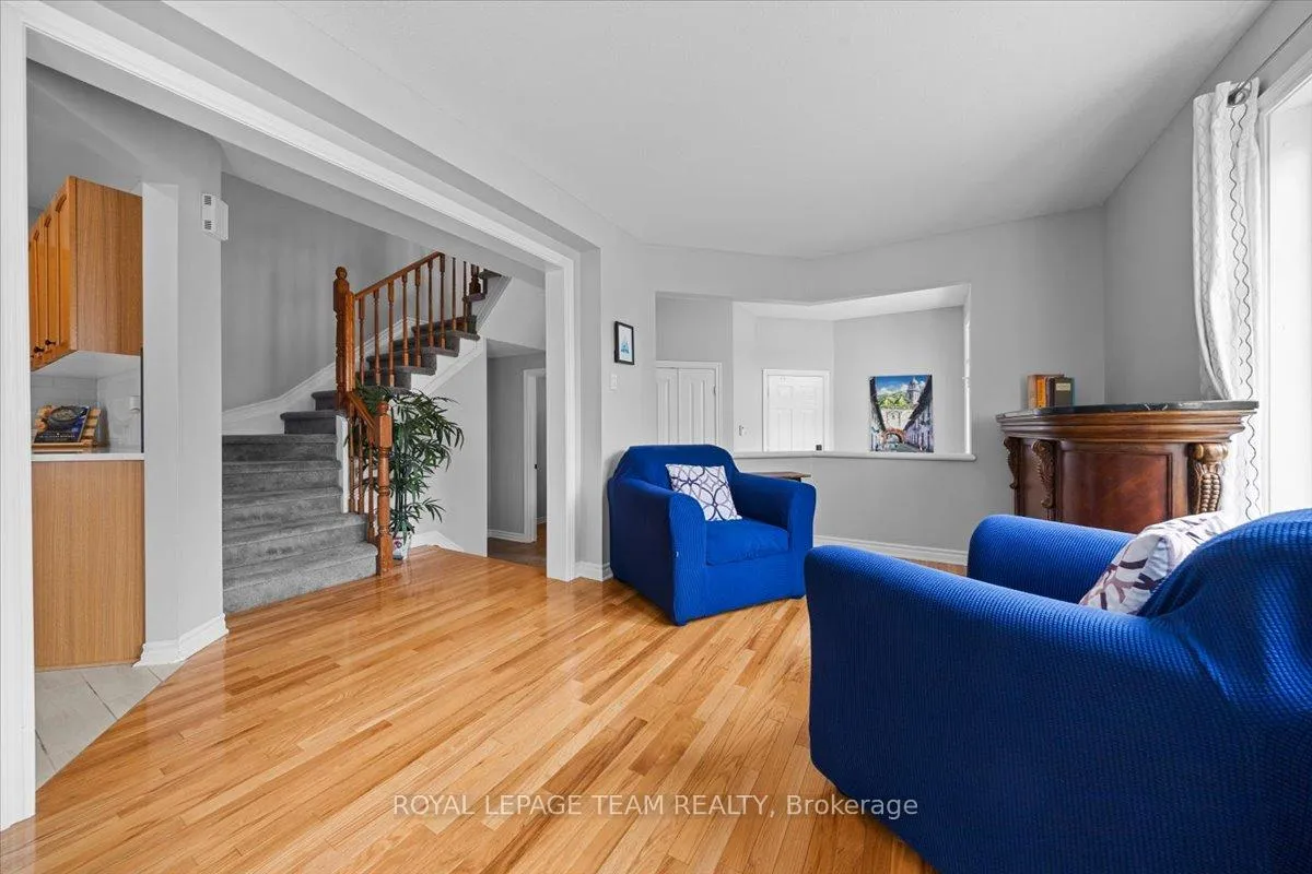 Photo 8 of 79 Saddlesmith Circle, Ottawa, Kanata - Emerald Meadows/Trailwest — HOMEH