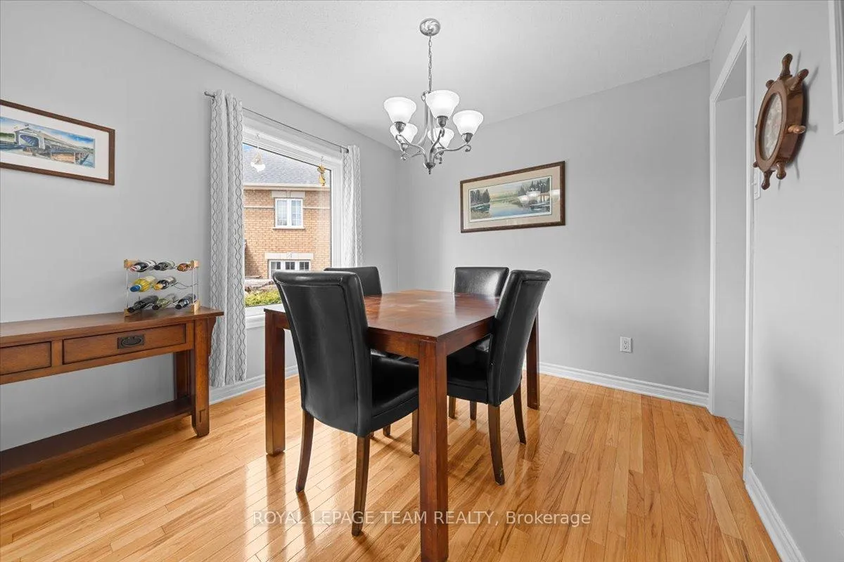 Photo 11 of 79 Saddlesmith Circle, Ottawa, Kanata - Emerald Meadows/Trailwest — HOMEH