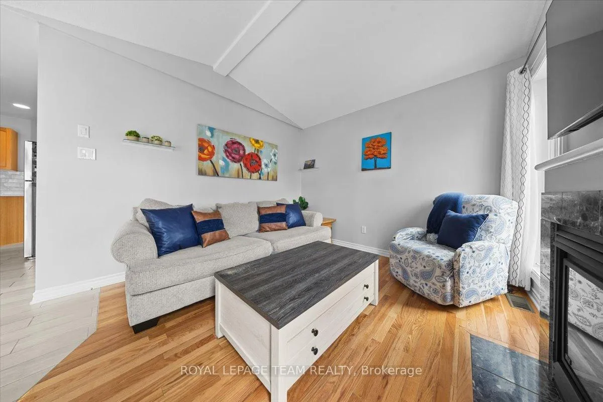 Photo 20 of 79 Saddlesmith Circle, Ottawa, Kanata - Emerald Meadows/Trailwest — HOMEH