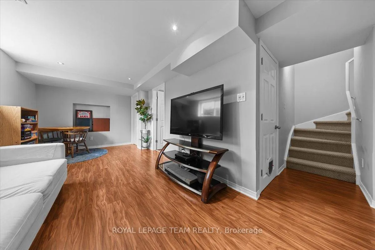 Photo 33 of 79 Saddlesmith Circle, Ottawa, Kanata - Emerald Meadows/Trailwest — HOMEH