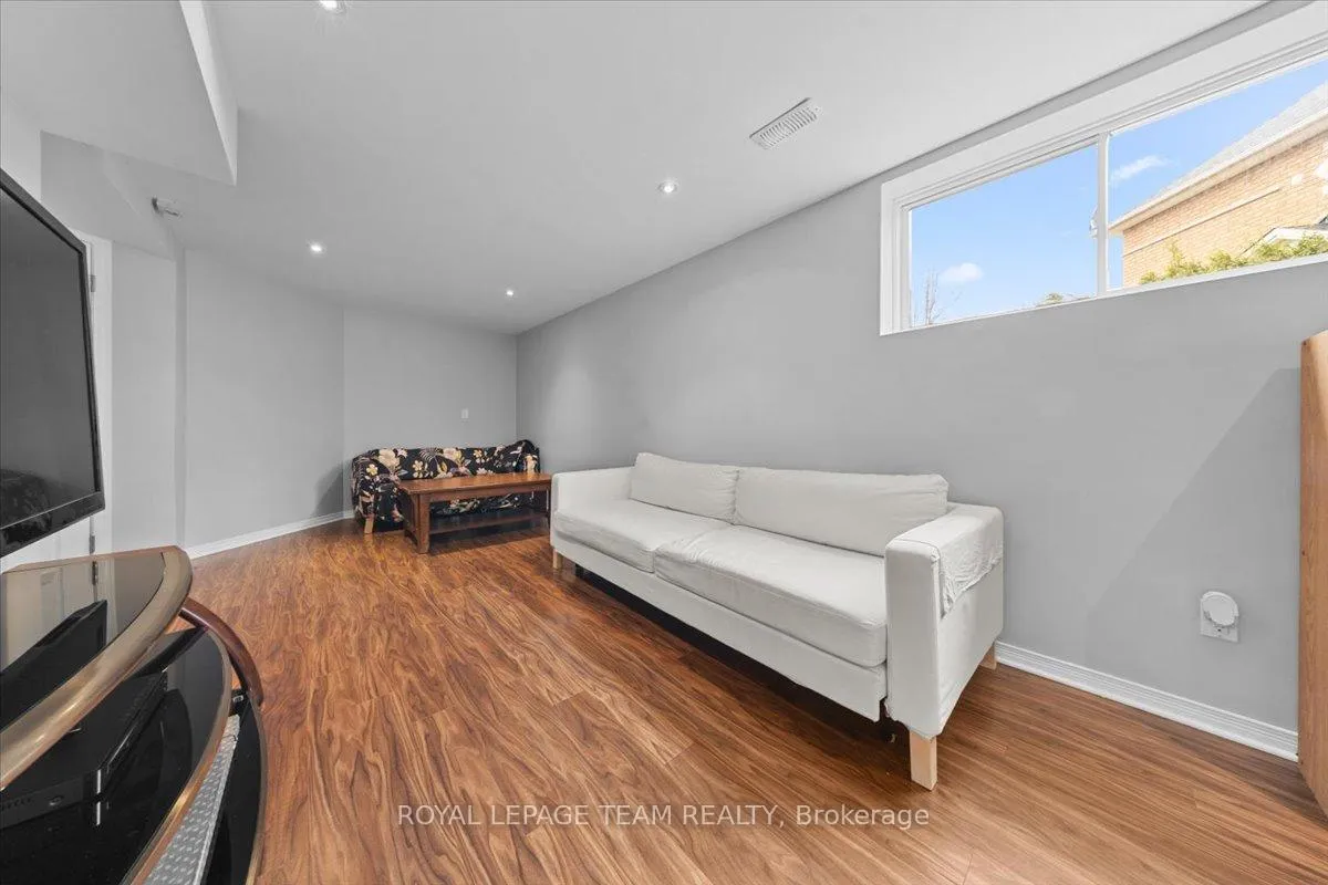 Photo 37 of 79 Saddlesmith Circle, Ottawa, Kanata - Emerald Meadows/Trailwest — HOMEH