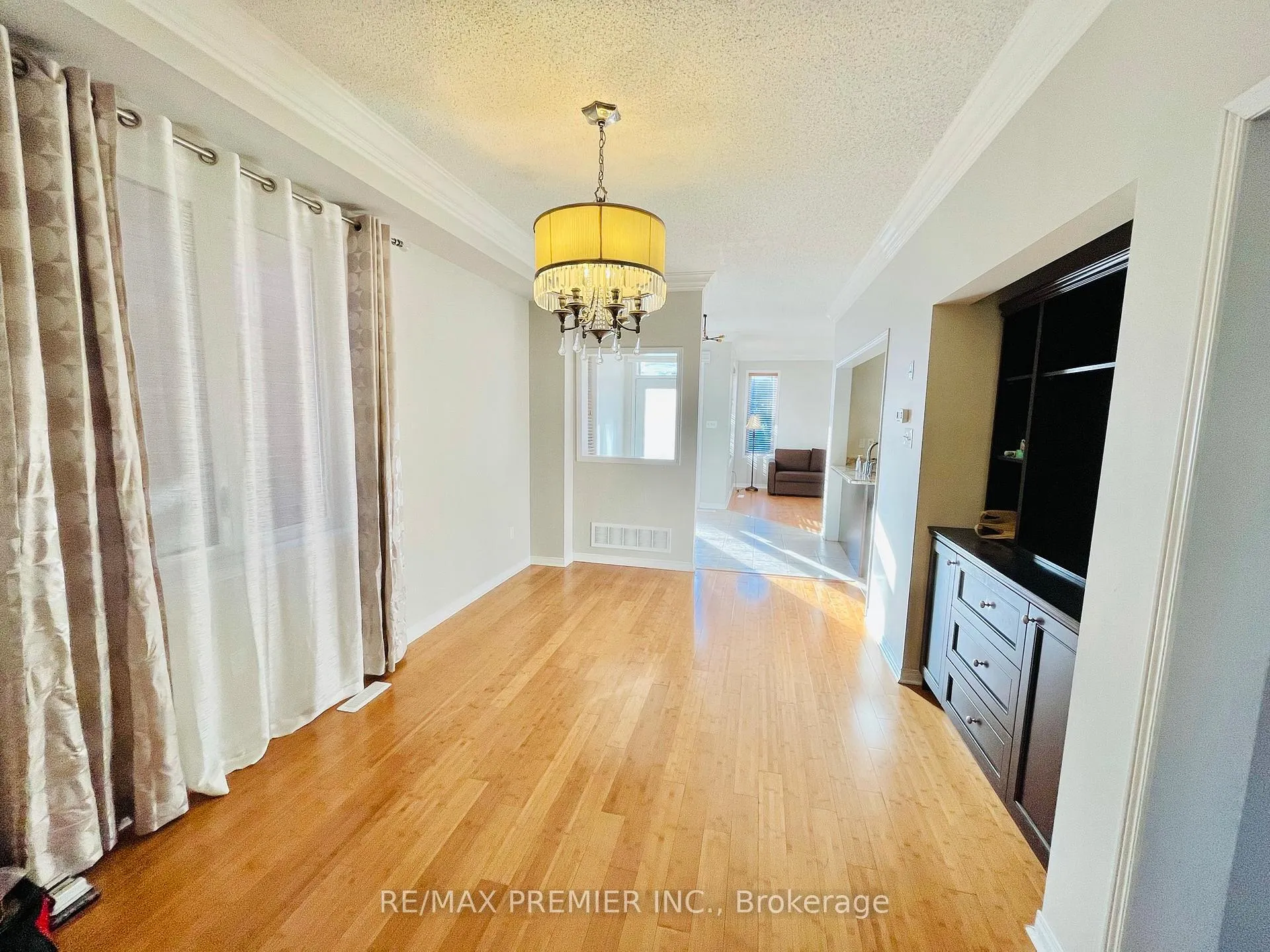 Photo 1 of 111 Catalpa Crescent, Vaughan, Patterson — HOMEH