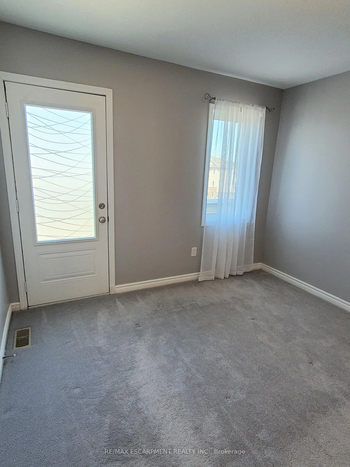 Photo 19 of 124 Daylily Lane, Kitchener, Rosenburg — HOMEH
