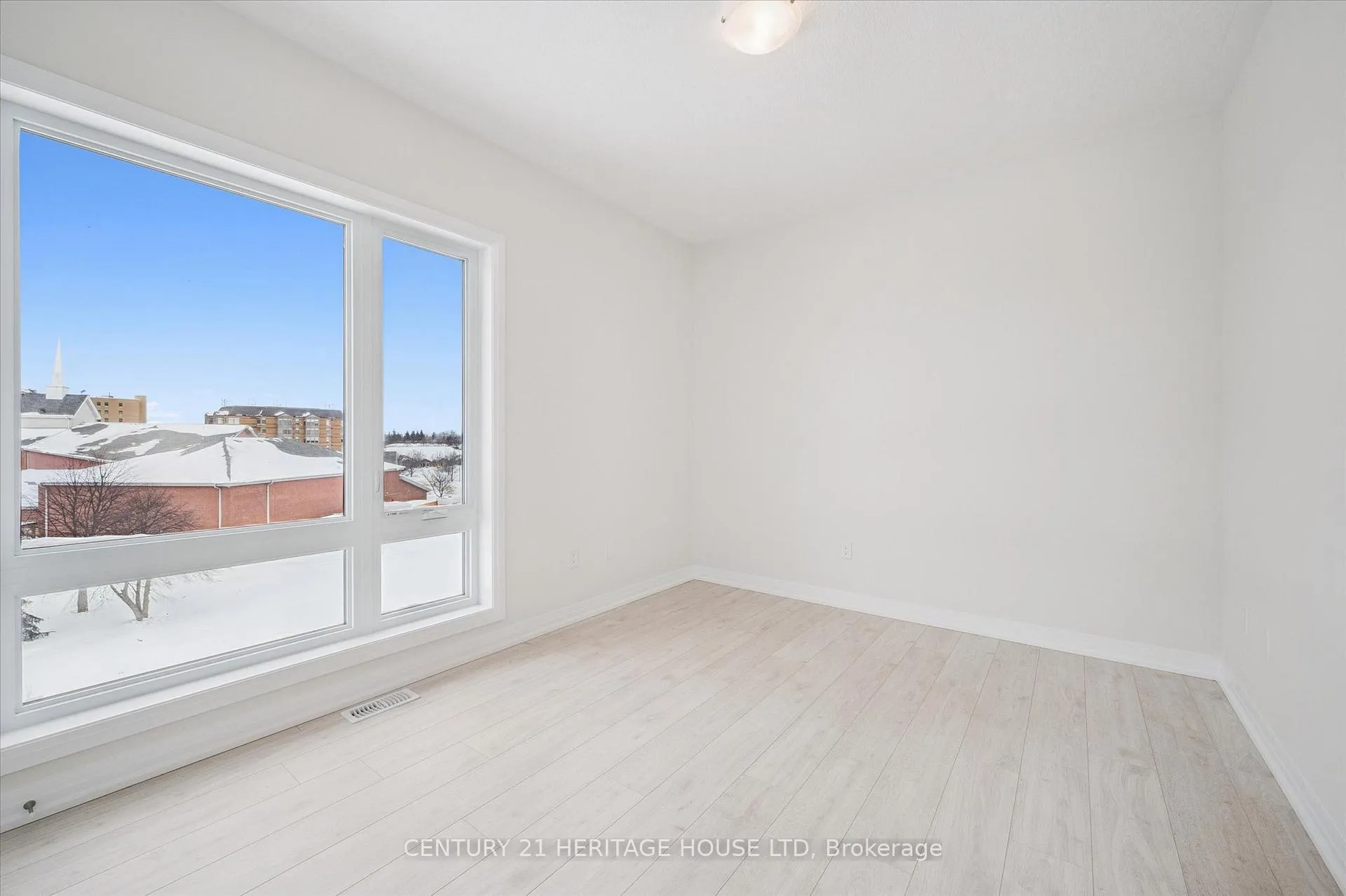 Photo 19 of Unit C062, 525 Erinbrook Drive, Kitchener, Laurentian Hills/Country Hills W — HOMEH