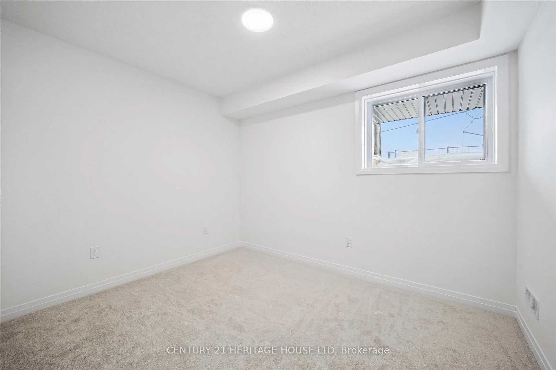 Photo 11 of Unit C061, 525 Erinbrook Drive, Kitchener — HOMEH