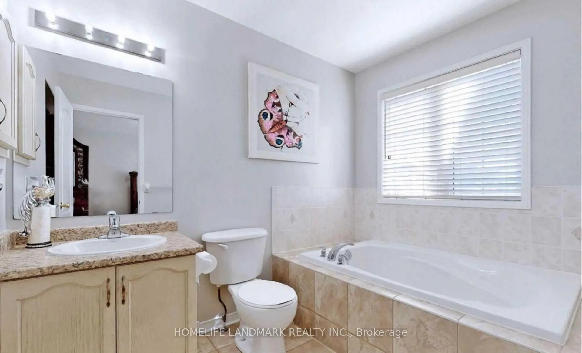 Photo 12 of 806 Castlemore Avenue, Markham, Wismer — HOMEH
