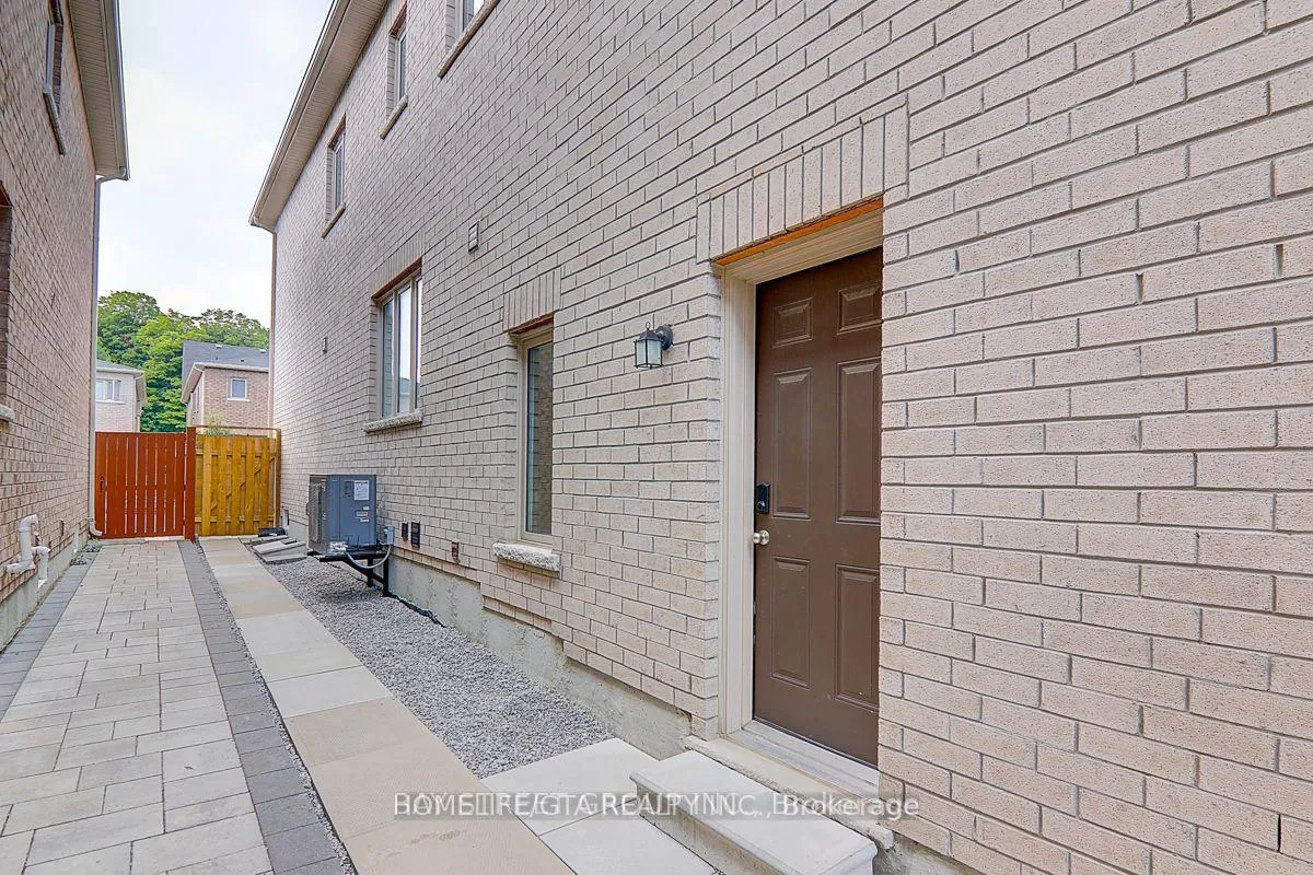 Photo 2 of 42 Mohandas Drive, Markham, Cedarwood — HOMEH