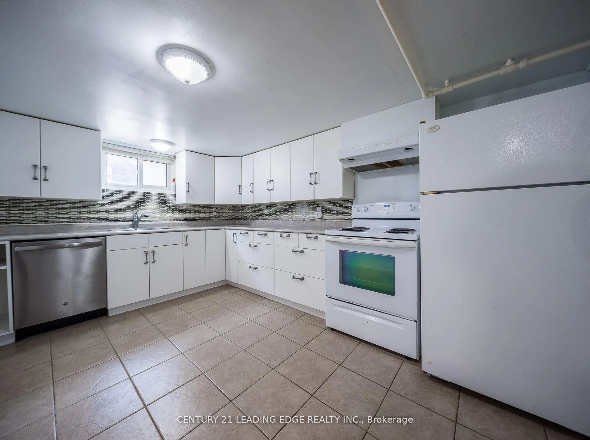 Photo 2 of Unit LOWER, 84 Central Park Boulevard N, Oshawa, O'Neill — HOMEH