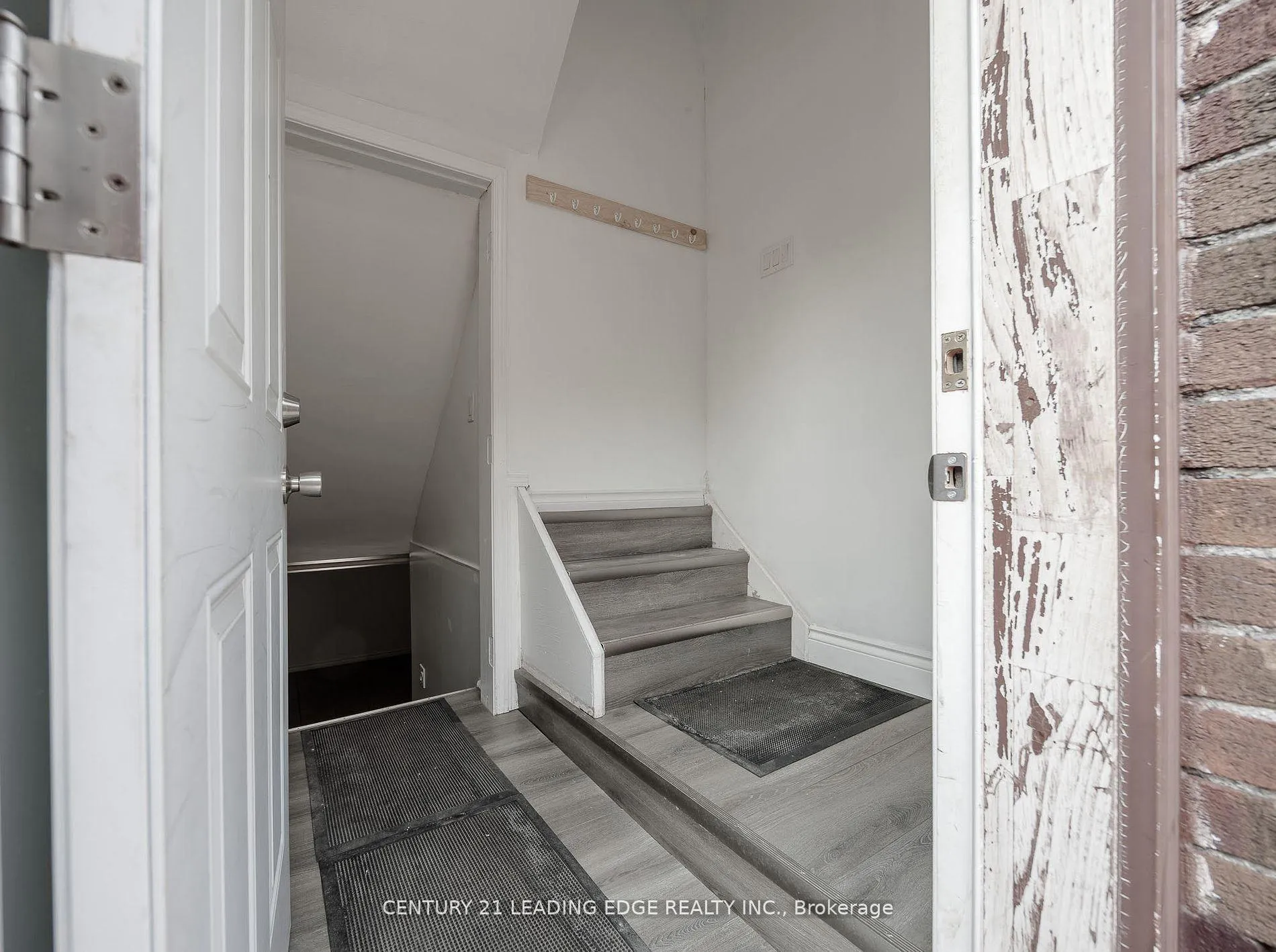 Photo 11 of Unit LOWER, 84 Central Park Boulevard N, Oshawa, O'Neill — HOMEH