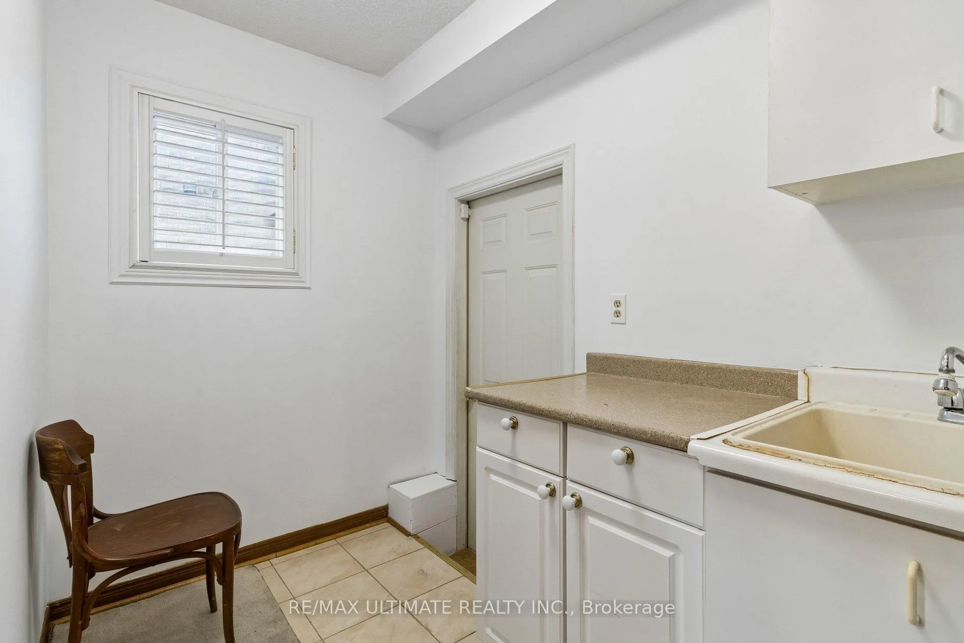 Photo 14 of 149 Castlehill Road, Vaughan, Maple — HOMEH