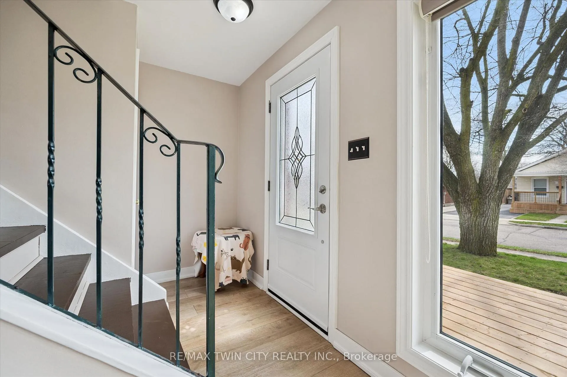 Photo 5 of 18 Close Avenue, Cambridge — HOMEH