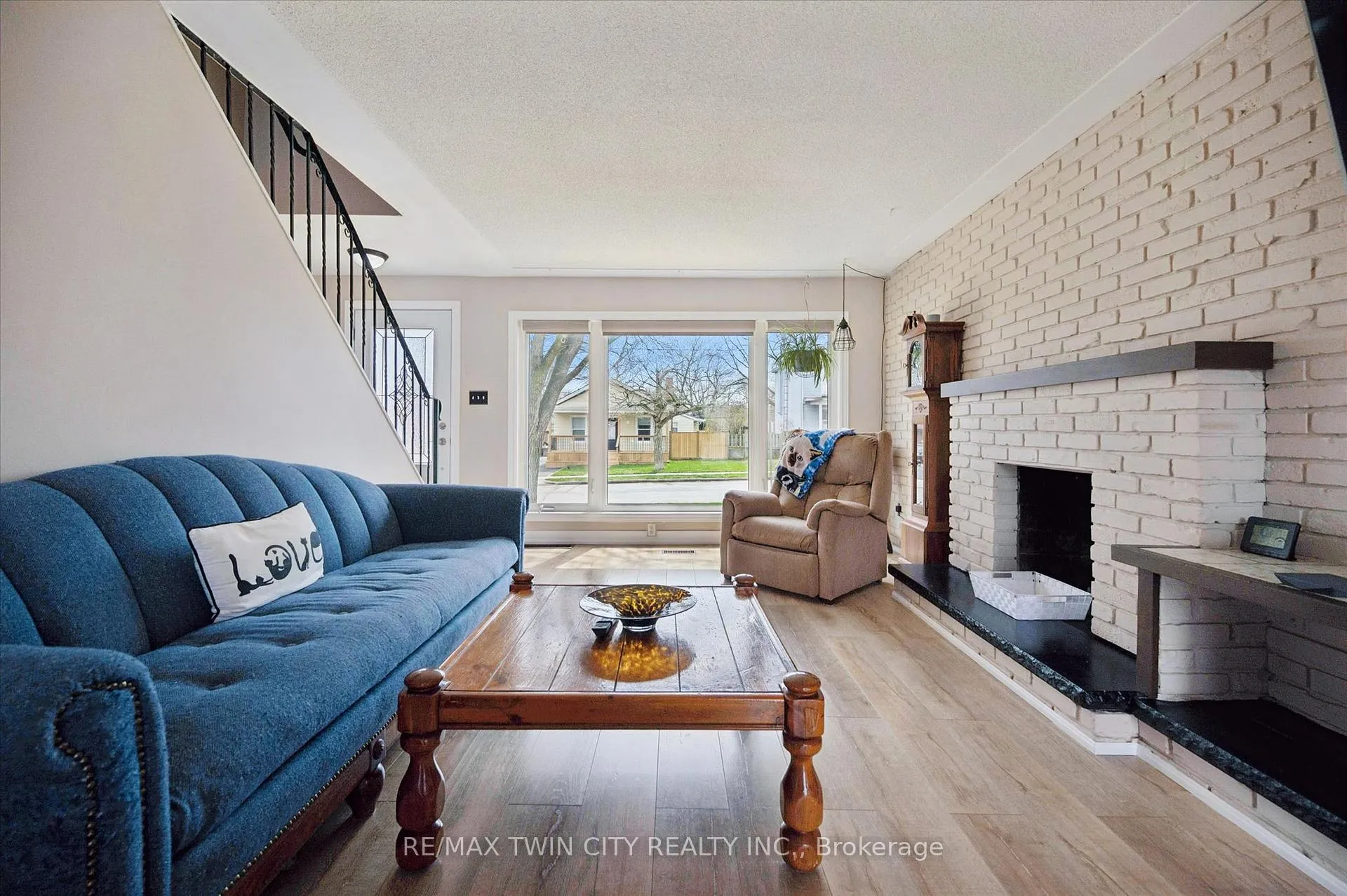 Photo 8 of 18 Close Avenue, Cambridge — HOMEH