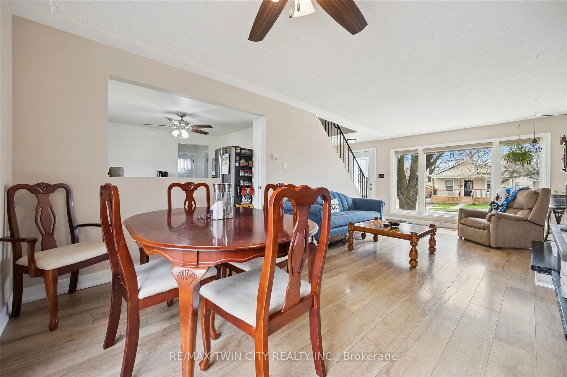 Photo 12 of 18 Close Avenue, Cambridge — HOMEH