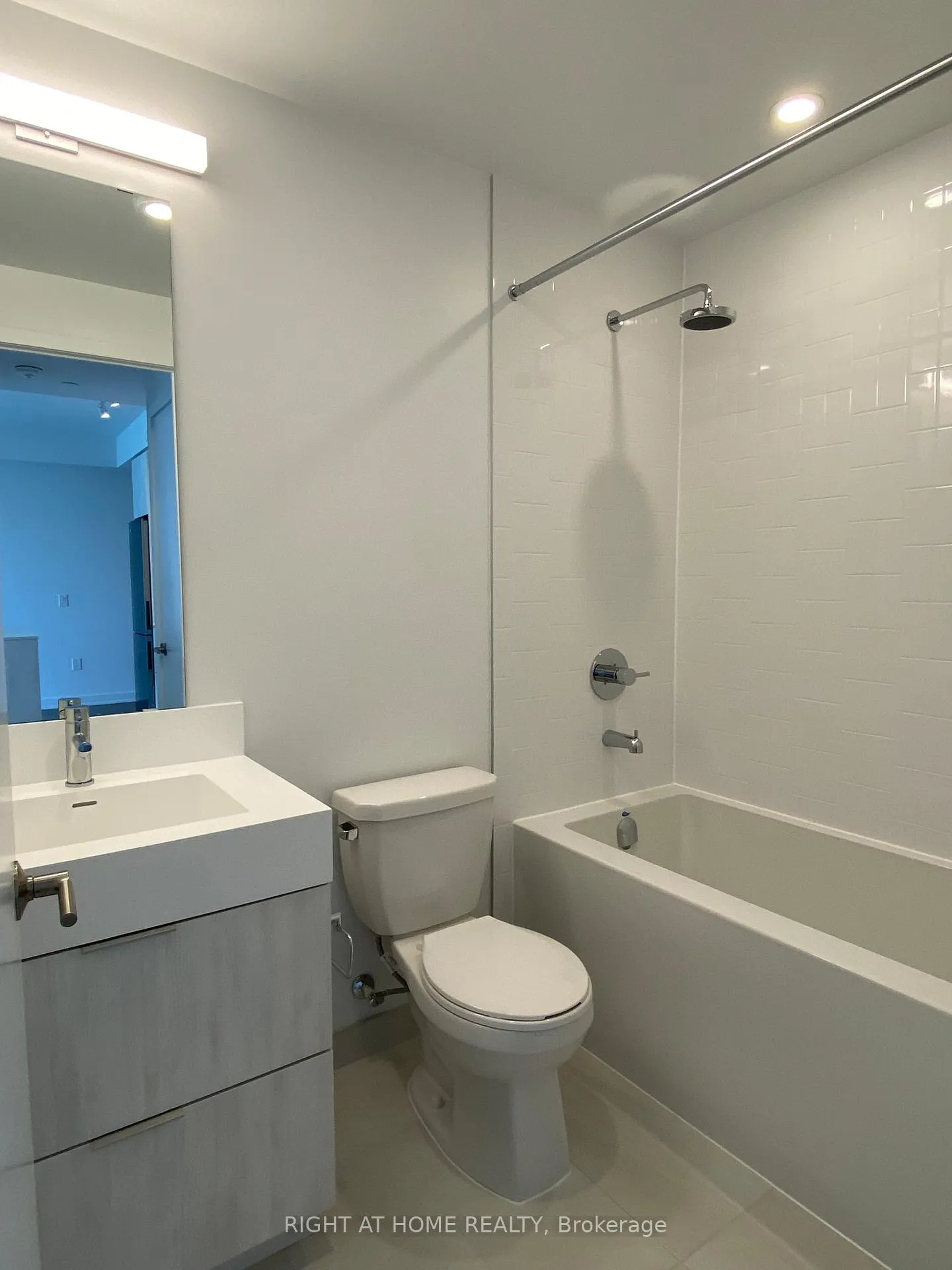 Photo 10 of Unit 2107, 130 River Street, Toronto, Regent Park — HOMEH