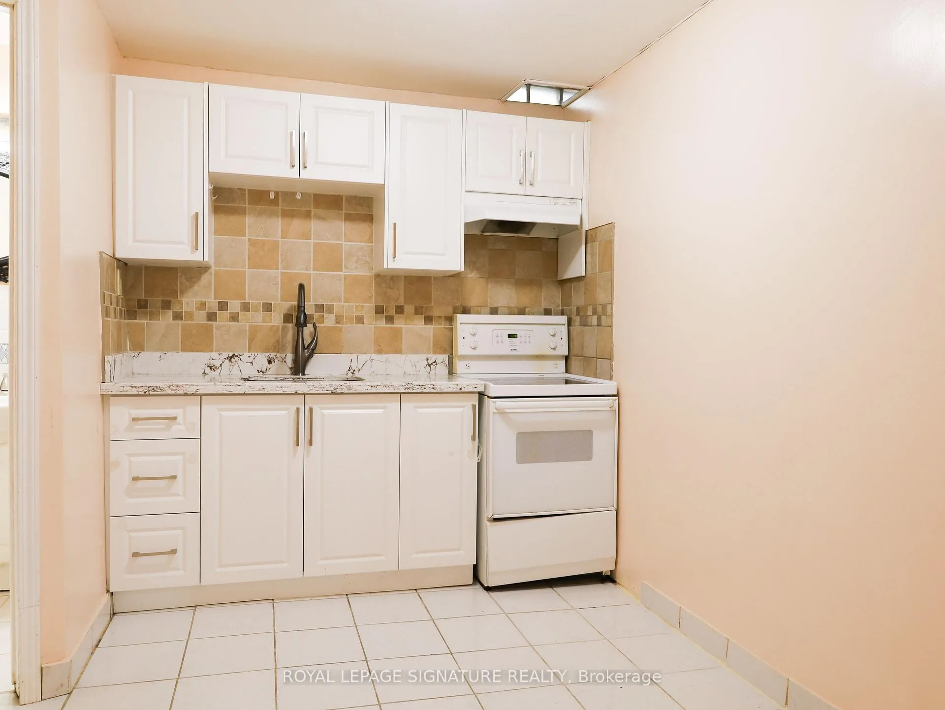 Photo 6 of Unit Basement, 8 Stanbridge Court, Scarborough, Malvern — HOMEH