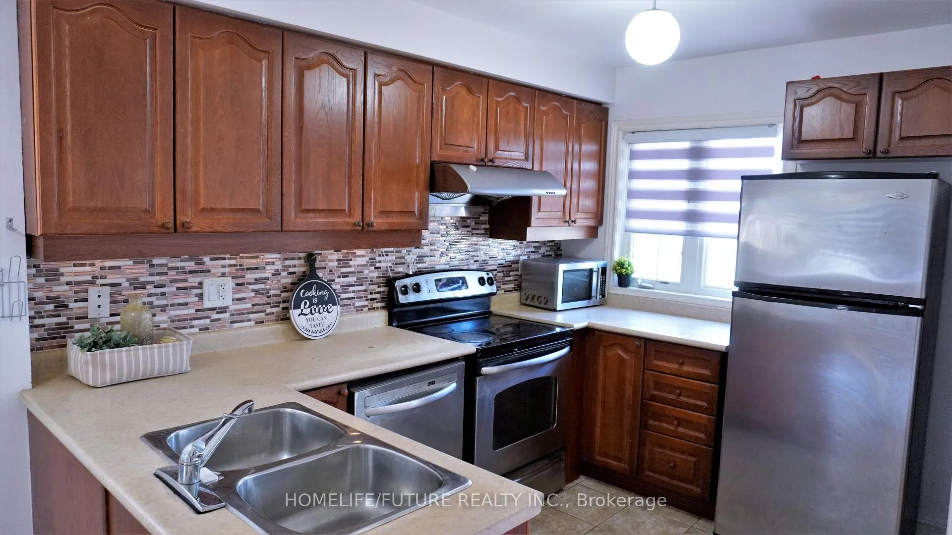 Photo 7 of 29 Polarlights Way, Scarborough, Rouge — HOMEH