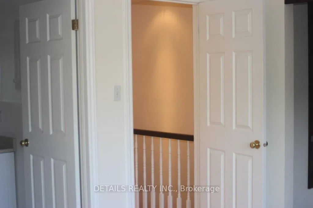 Photo 9 of 719 Melbourne Avenue, Ottawa, Laurentianview — HOMEH
