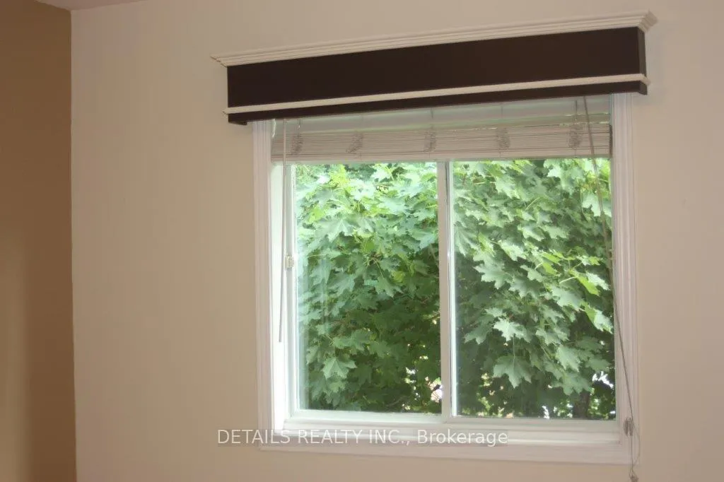 Photo 13 of 719 Melbourne Avenue, Ottawa, Laurentianview — HOMEH
