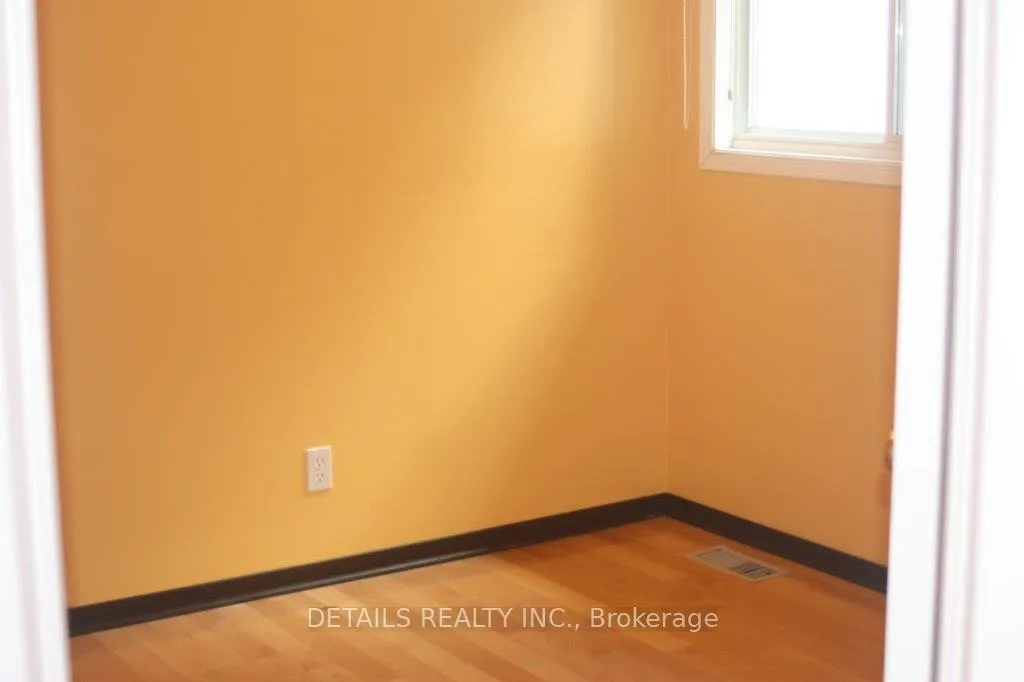 Photo 14 of 719 Melbourne Avenue, Ottawa, Laurentianview — HOMEH