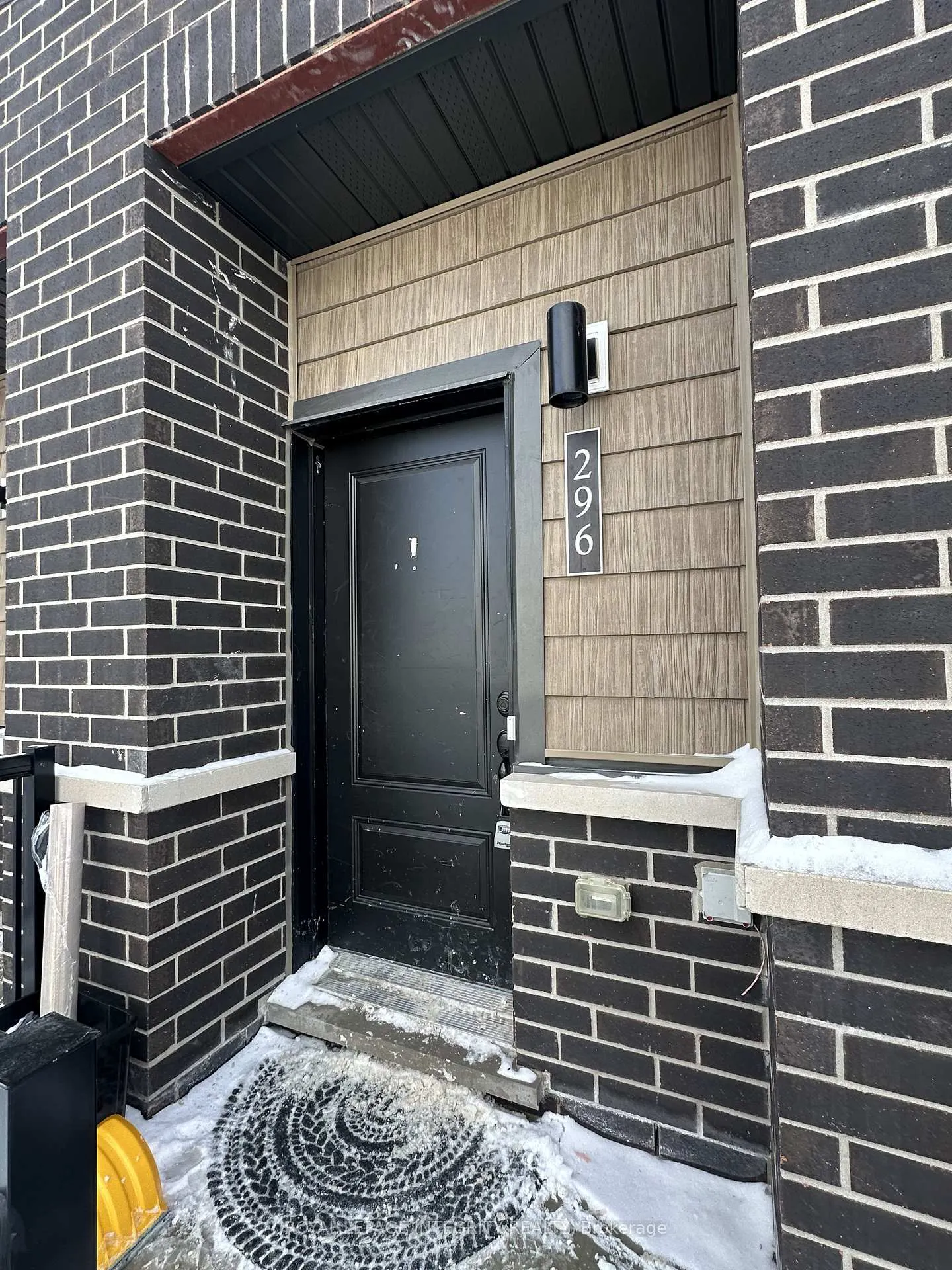 Photo 2 of 296 Anyolite Private, Ottawa, Barrhaven - Heritage Park — HOMEH