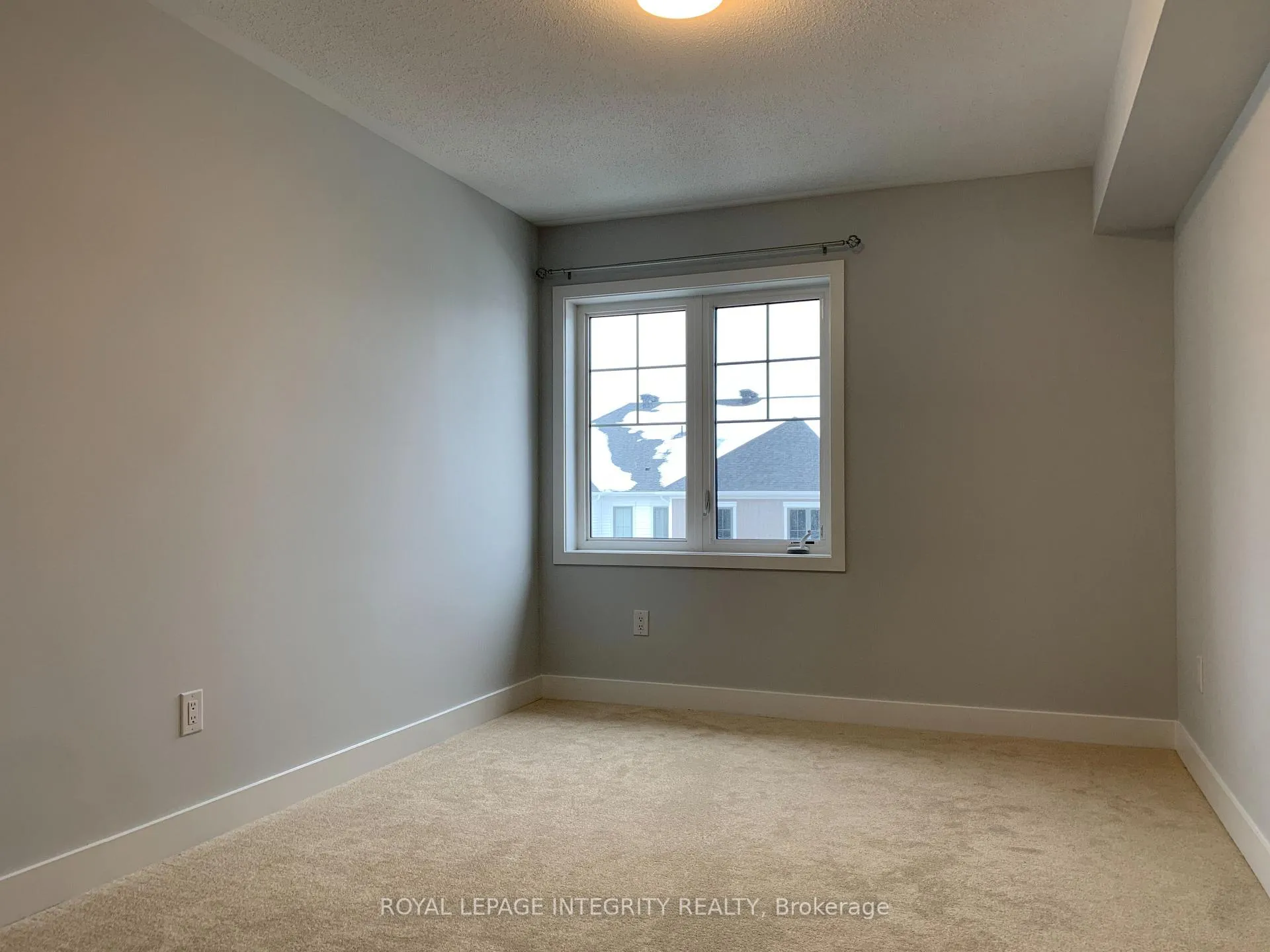 Photo 7 of 296 Anyolite Private, Ottawa, Barrhaven - Heritage Park — HOMEH