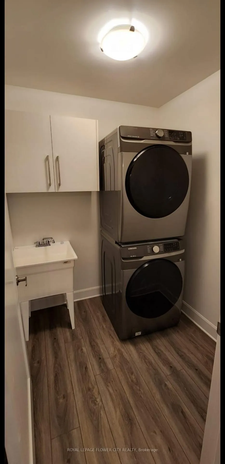 Photo 7 of 23 Welch Court, St. Thomas — HOMEH