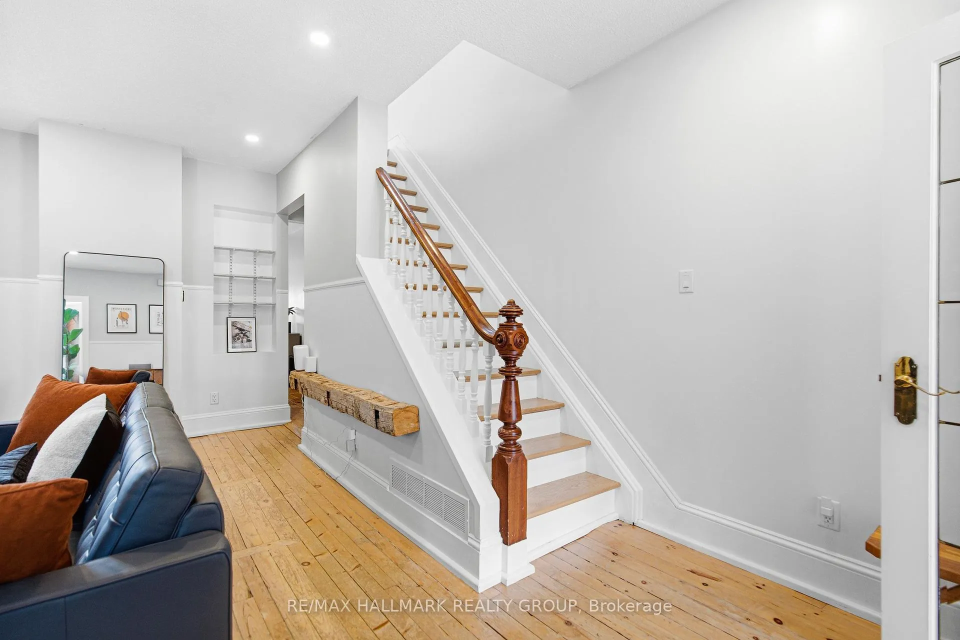 Photo 19 of 438 Mcleod Street, Ottawa, Ottawa Centre — HOMEH