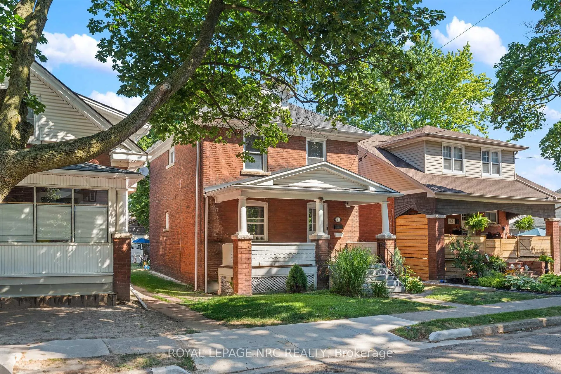 Photo 2 of 41 Louisa Street, St. Catharines, Downtown — HOMEH
