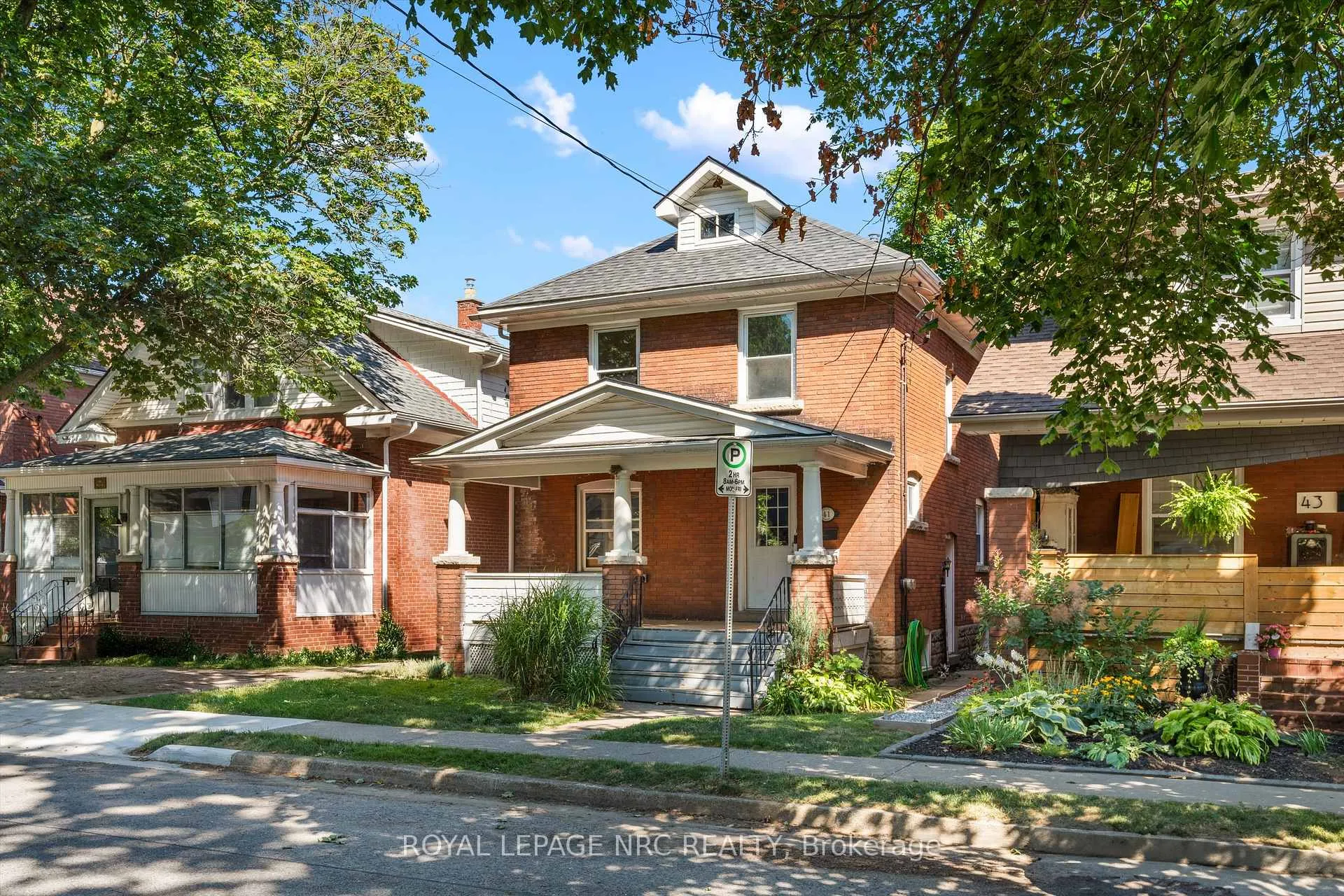 Photo 4 of 41 Louisa Street, St. Catharines, Downtown — HOMEH