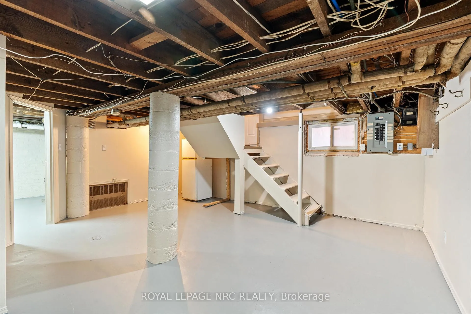 Photo 17 of 41 Louisa Street, St. Catharines, Downtown — HOMEH