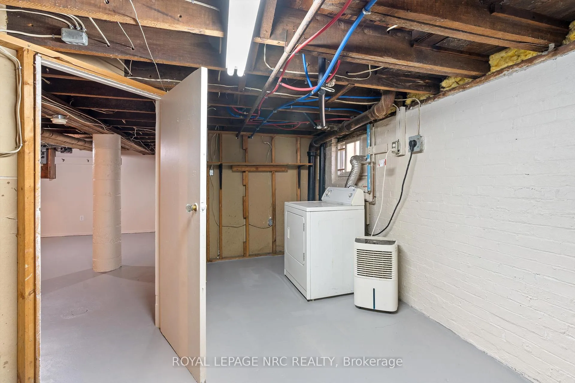 Photo 19 of 41 Louisa Street, St. Catharines, Downtown — HOMEH